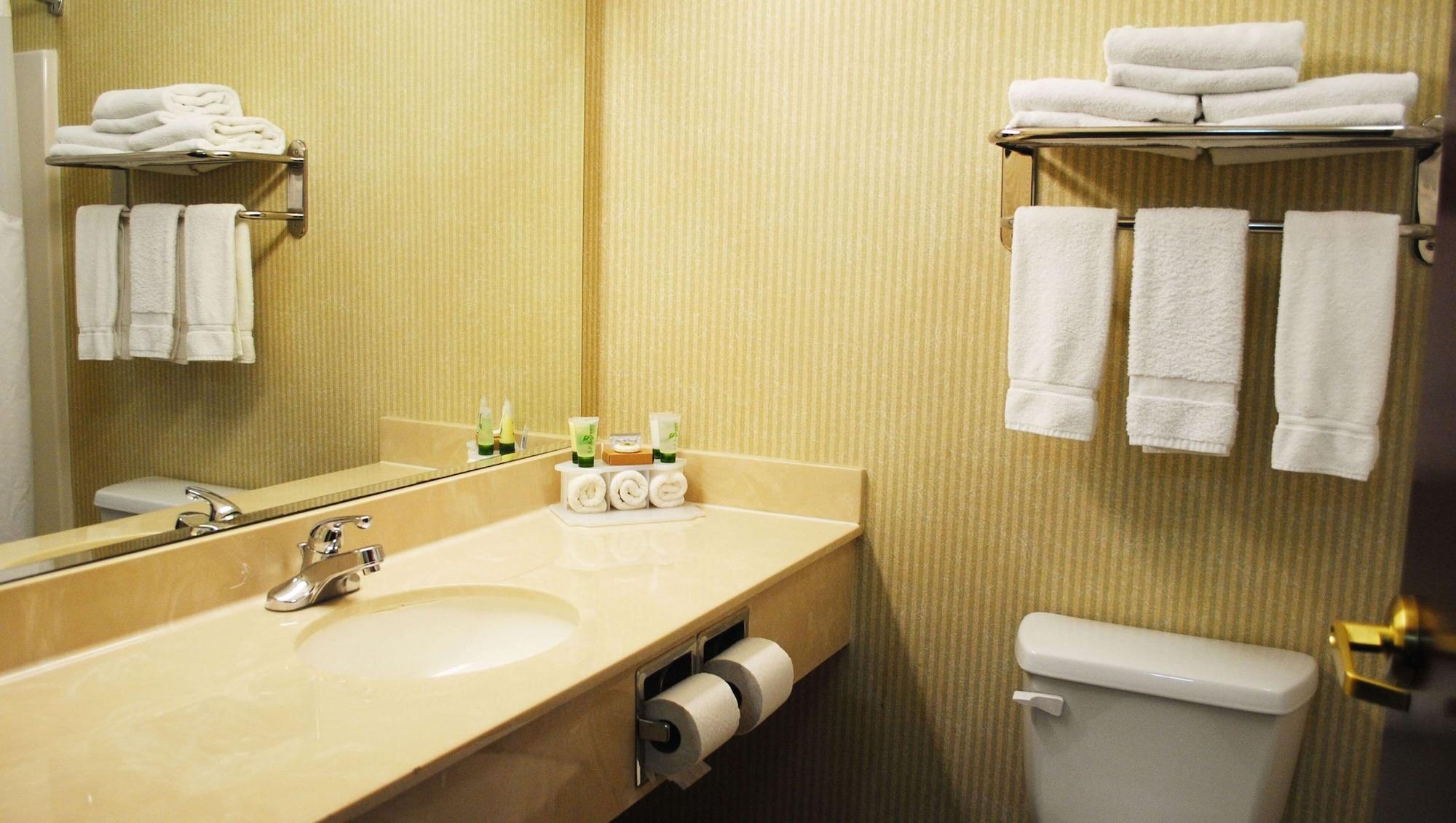 Magnuson Hotel Commerce Bagian luar foto